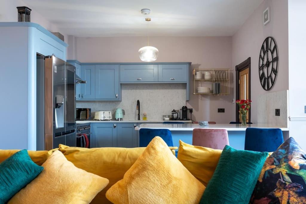 Stylish Beachfront Bolthole With Stunning Sea Views And Luxury Touches Herne Bay Exterior photo