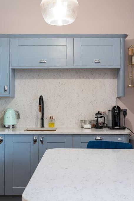 Stylish Beachfront Bolthole With Stunning Sea Views And Luxury Touches Herne Bay Exterior photo