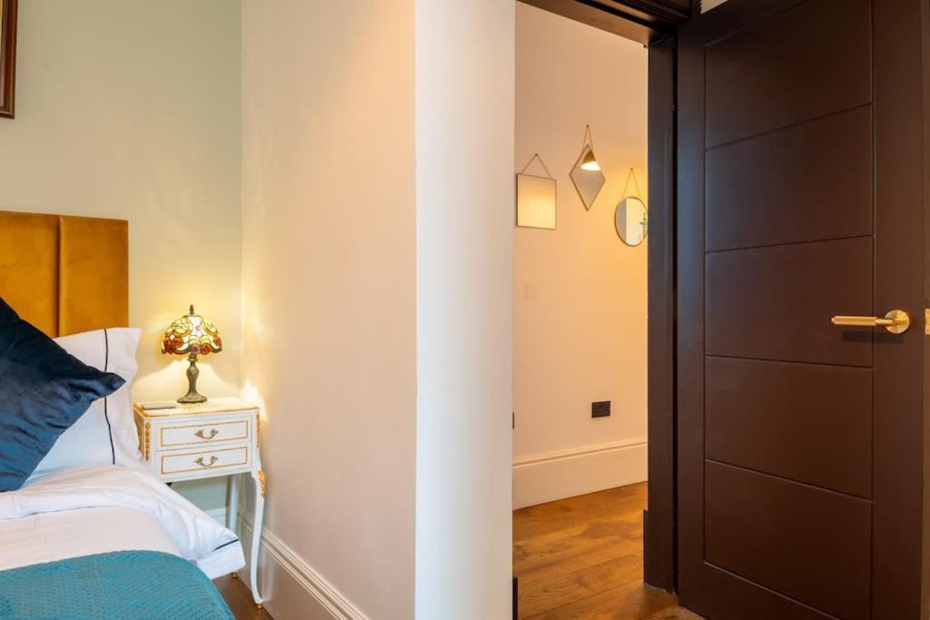 Stylish Beachfront Bolthole With Stunning Sea Views And Luxury Touches Herne Bay Exterior photo